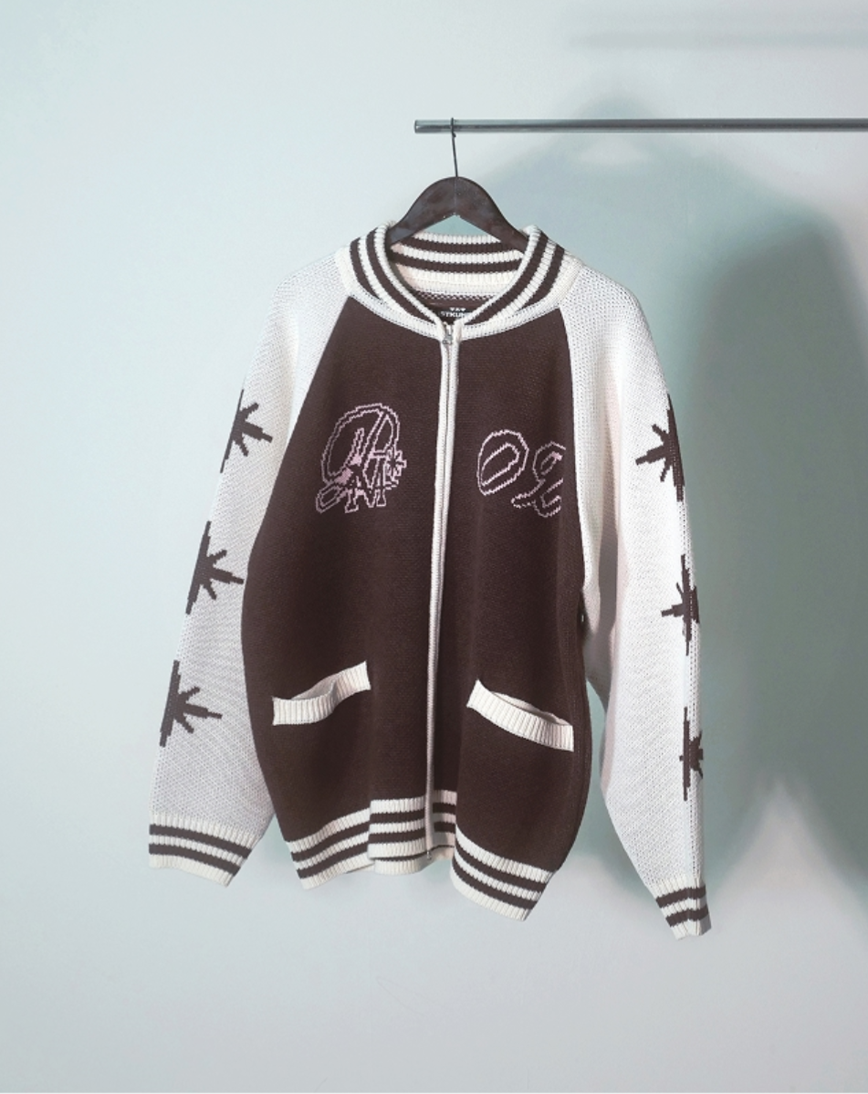 Preorder ! TXT x ISTKUNST Knit Varsity–The Tiny Kpop Shop